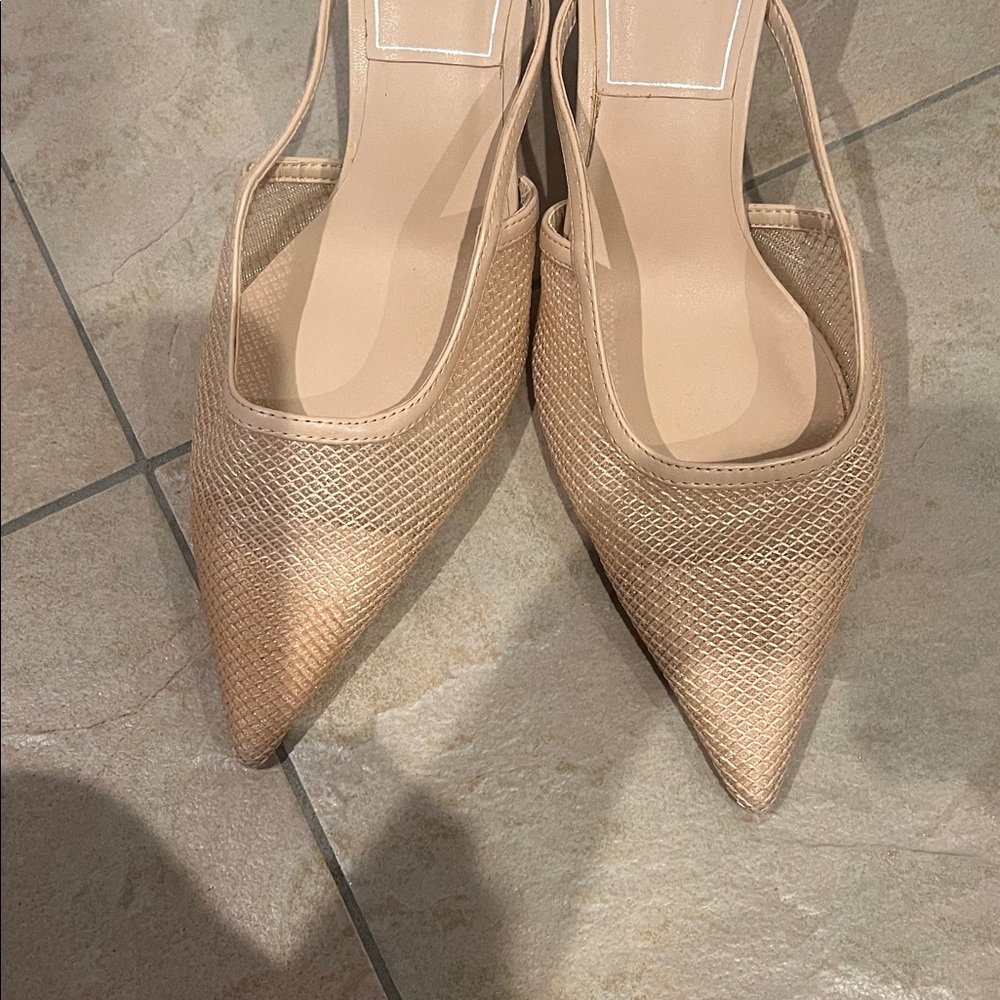 Zara Women's Beige Textured Heels